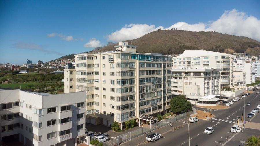 1 Bedroom Property for Sale in Mouille Point Western Cape